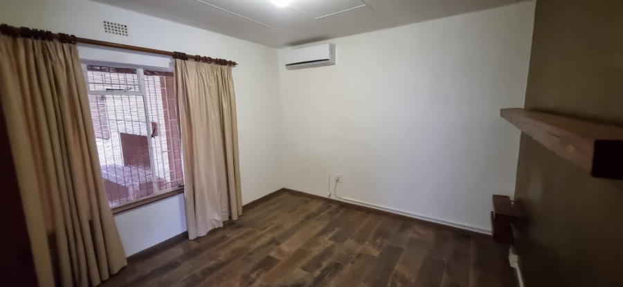 To Let 3 Bedroom Property for Rent in Porterville Western Cape